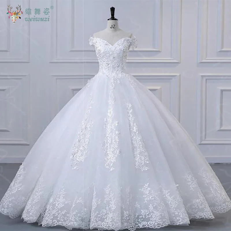 أنيقة الحبيب الفتيات كلمة واحدة طوق شبكة ملصقات مطرزة فساتين Quinceanera امتحان الفن أو فستان أداء المضيف