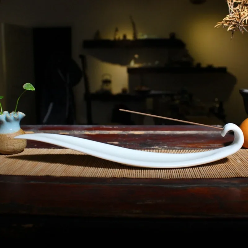 Jingdezhen ceramic willow leaf incense incense burner, aromatherapy burner reflux incense box ornament
