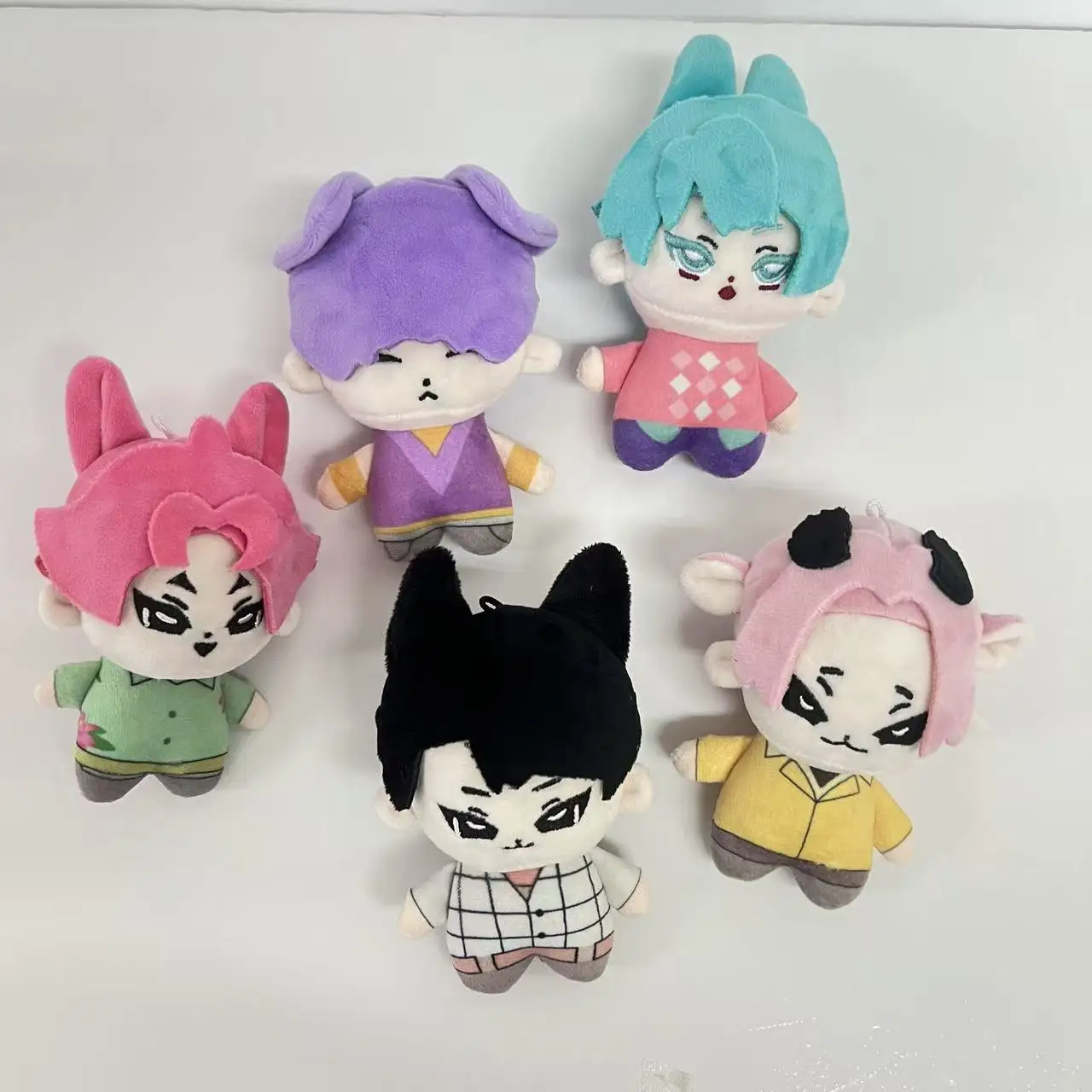 

NEW Kpop Demon Hunters Pendant Plush Doll Toy Keychain Cartoon Cute Soft Saja Boys Plush Doll Room Decoration For Kid Gift