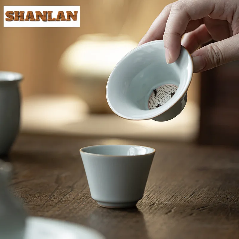 

Azure Ru Kiln Porcelain Tea Separator Infusor Retro Ice Cracked Glaze Tea Strainer Tea Making Tea Filter Tea Ceremony Decoration