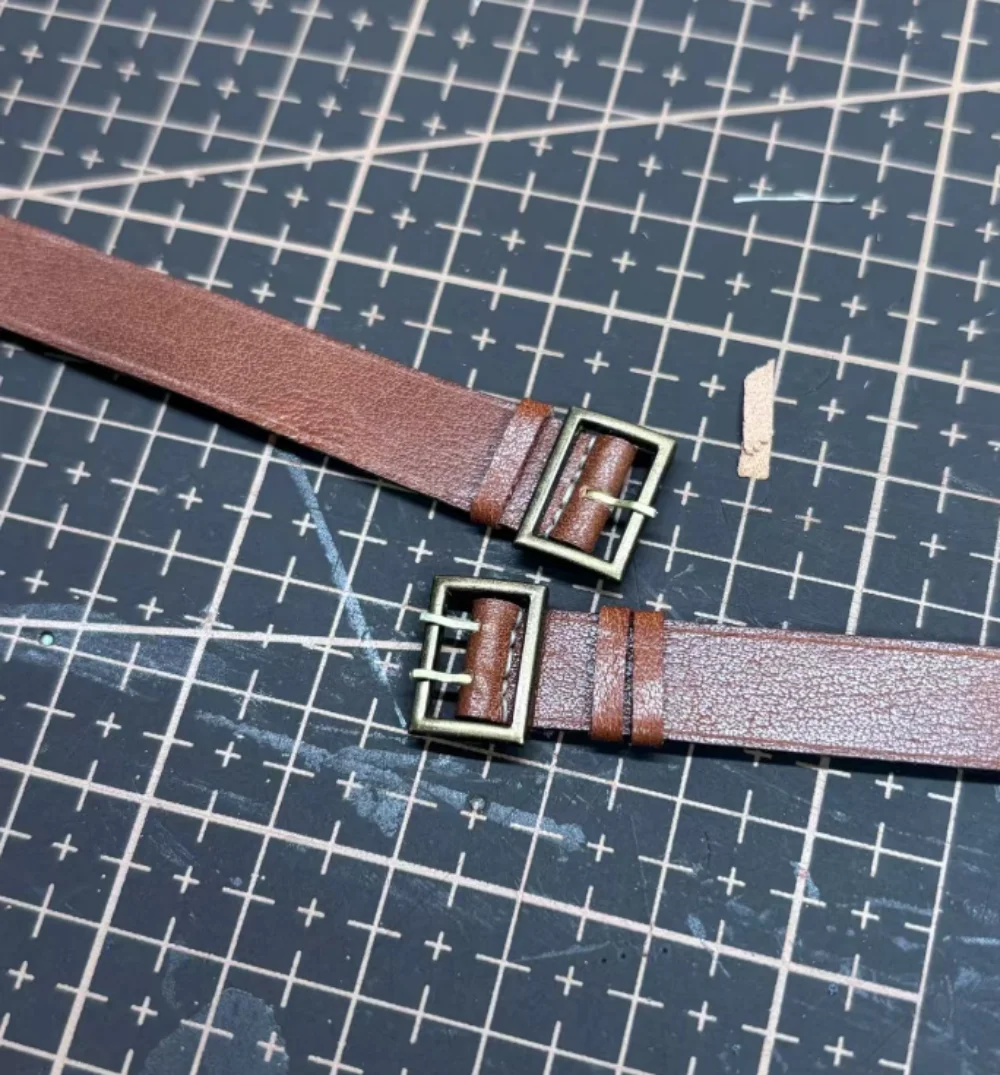 نموذج حزام جلد الجندي بمقياس 1/6 لشخصية 12 بوصة