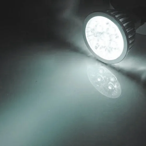4X MR16 4W 4 LED يوم أبيض توفير الطاقة ضوء المصباح الكهربي 12V الضوء الأبيض -ABXK