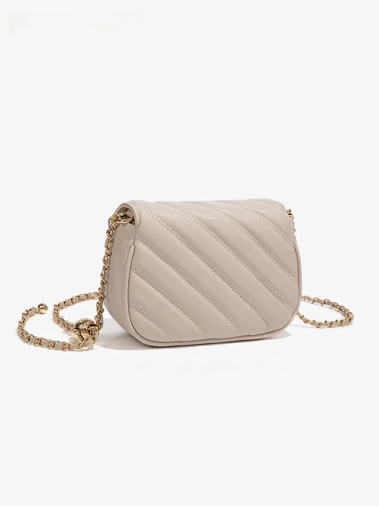 

Candy&Kenny 2024 New Women's Chain oulder Bag Versatile Diamond id Square Bag Faionable Casual Lo Bule Closure