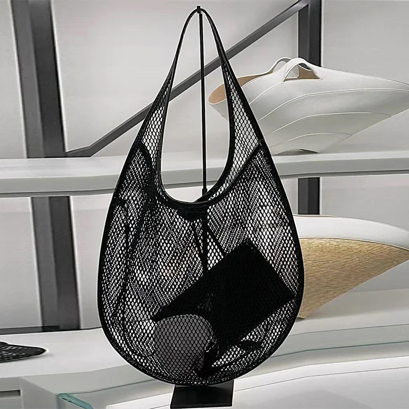 

High-end Hollow Mesh Handbag Fashion European American Patent Leather Shoulderbag New Beachbag Casual Versatile Commuter Totebag