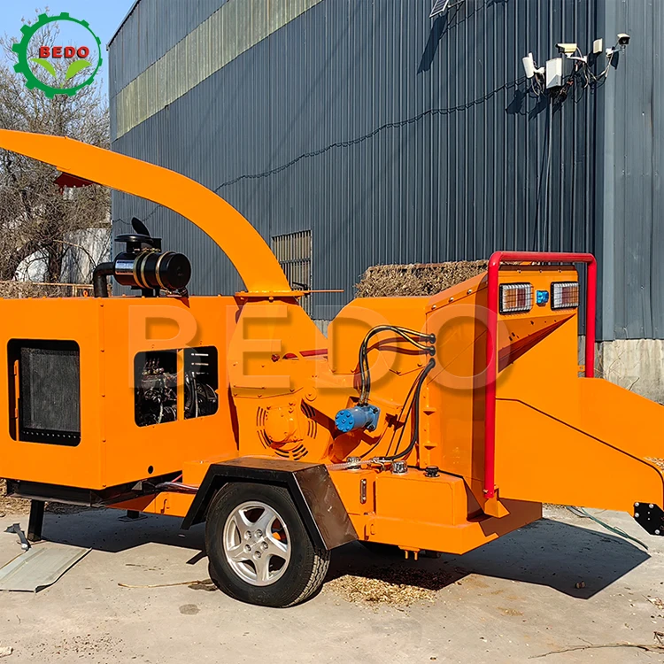 32 PS, 55 PS, 80 PS, 102 PS, Holzhacker auf Schiene, Raupenbaum, Bürstenhacker, Gartenbaumschredder