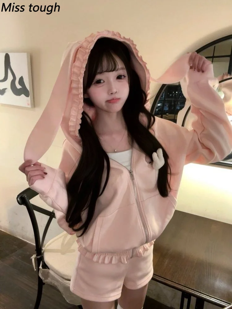 Koreanische Mode, Kawaii, japanische Damenmode, zweiteiliges Set: Kapuzenpullover mit Hasenohren + neue, figurbetonte Shorts, Lolita-Party- und Alltagsoutfit.