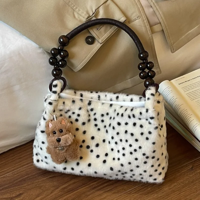 Cute Spotted Plush Shoulder Bag Wooden Bead Handle Soft Fluffy Underarm Bag Autumn Winter Daily Commuter Handbag