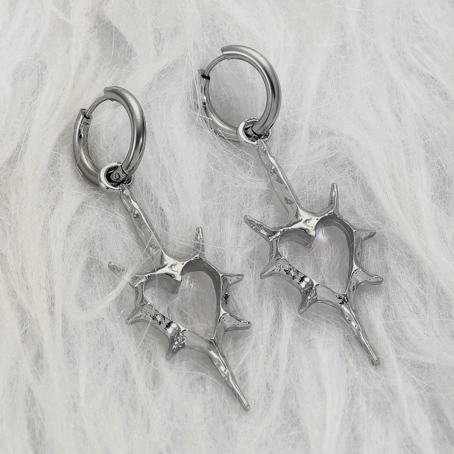 Fashionable Hollow Thorn Heart Earrings Punk Design High-End Couple Style Earrings For Men  Women image 2