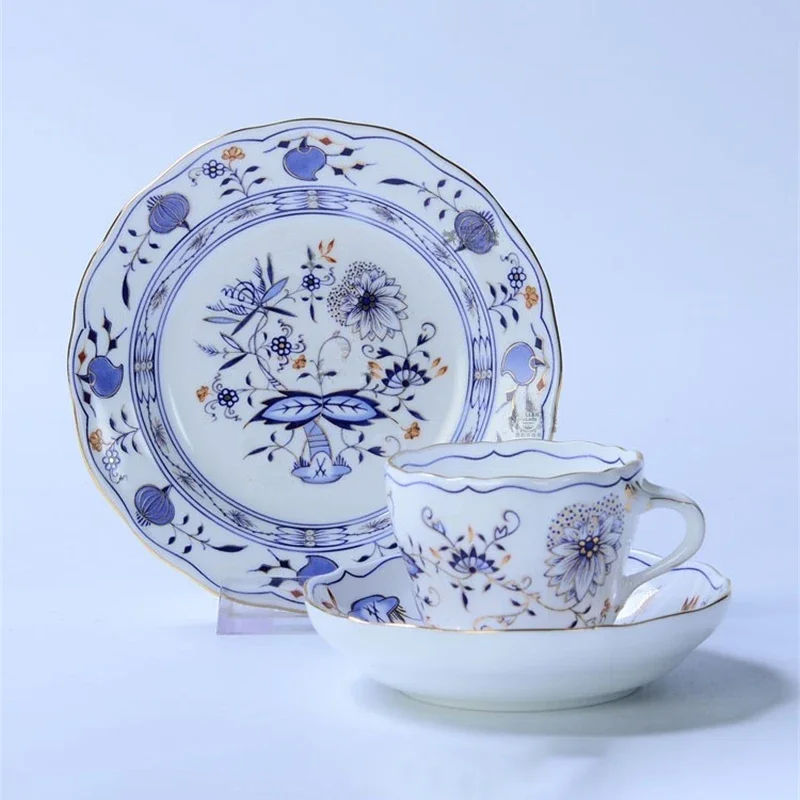 Ceramic Cup and Saucer Snack Dish 3-Pcs Blue Onion Espresso Coffee Mug Afternoon Tea Bone China Teaset Gift Box Drinkingware