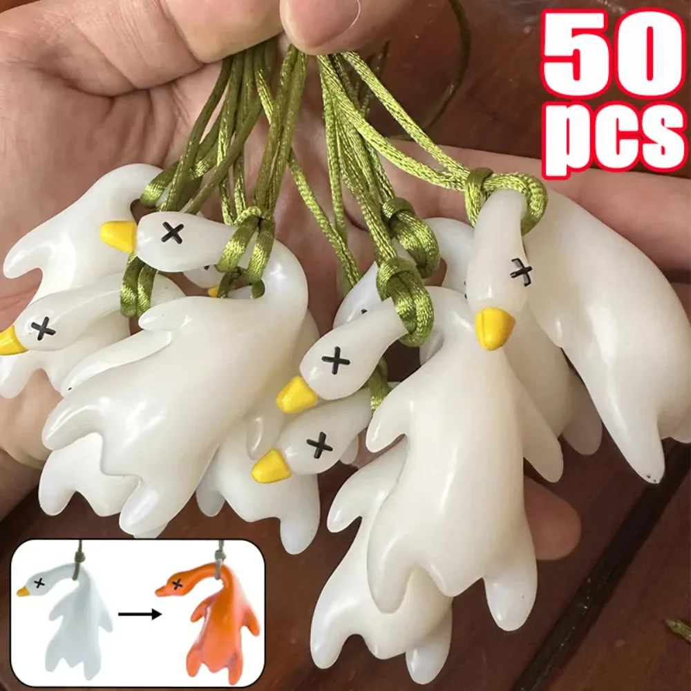 1-50pcs New Color Change Duck Keychain Fashion Funny Goose Pendants for Bag Car Keyrings Cute Cartoon UV Photochromic Key Chains