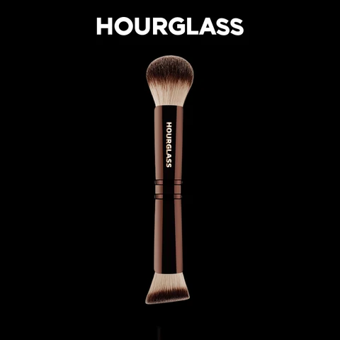 Кисть для макияжа Hourglass №24 — детальный вид товара