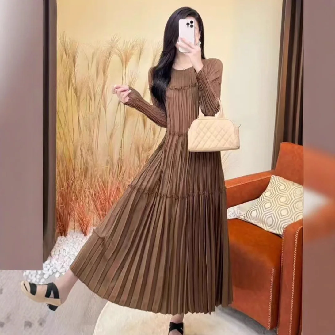 

Miyake Autumn Simple French Style Loose Pleated Women's Dress Round Collar Long Sleeve Elastic Loose Famale Clothing