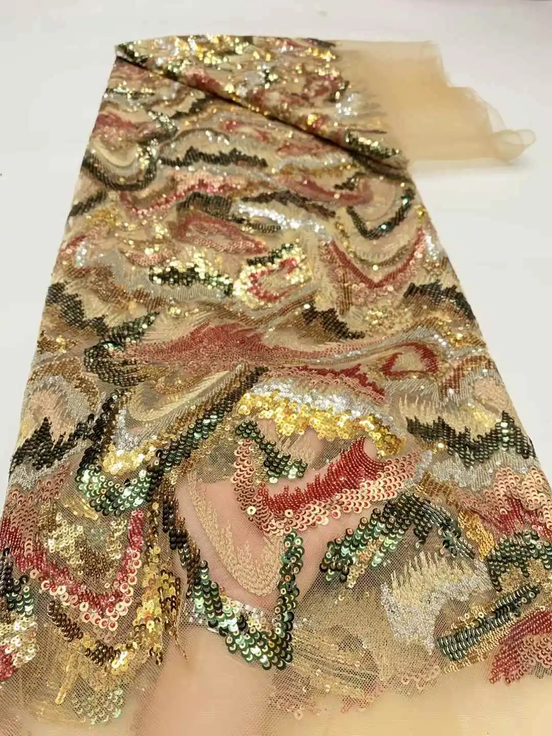 مكارثي الأفريقي أقمشة الدانتيل 2025 جودة عالية الفرنسية شبكة نسيج الدانتيل مع الترتر الخرز النيجيري لفستان الزفاف