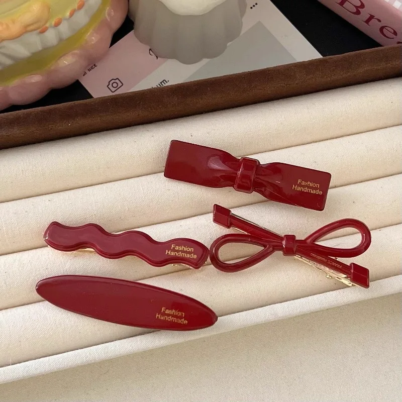 

6.3cm French Vintage Red Hair Clip Side Bangs Star Hairpin Elegant Bow Elegant and concise BB clip Chinese Red