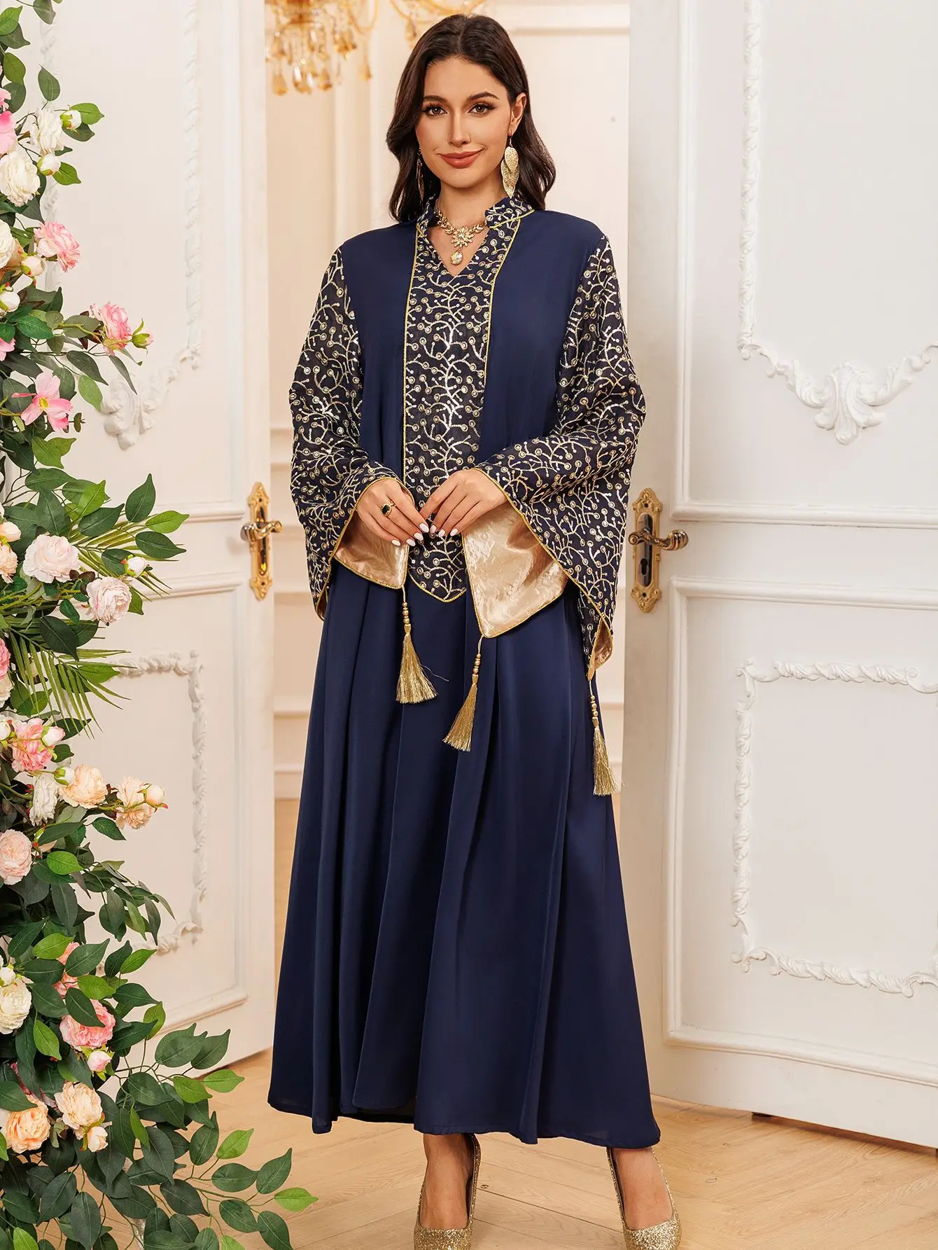 Quasten Abaya Muslimische Frauen Stickerei Pailletten Kleid Split Dreieckige Ärmel Robe Lose Jalabiya Kleid Lange Kaftan Eid Pullover