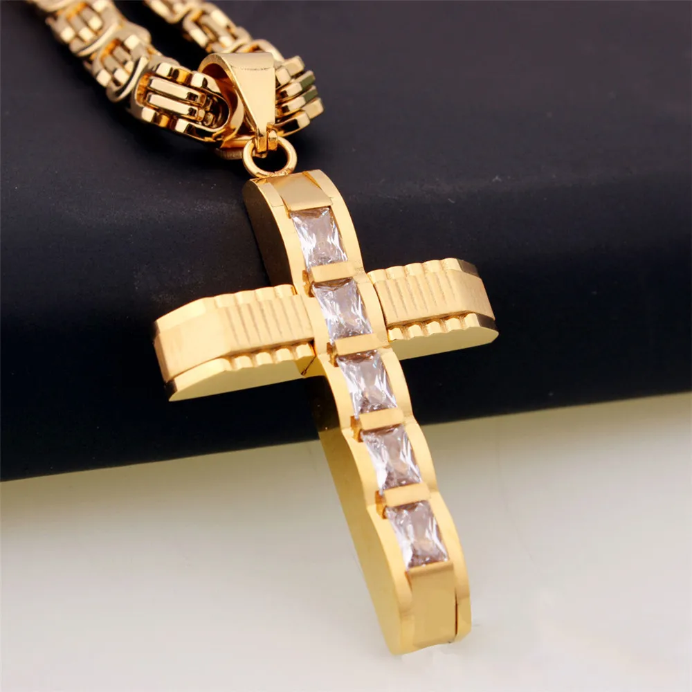 Christian Cross Pendant Women\'s New Fashion Metal Zircon Inlaid Accessories Religious Amulet Jewelry Without Chain