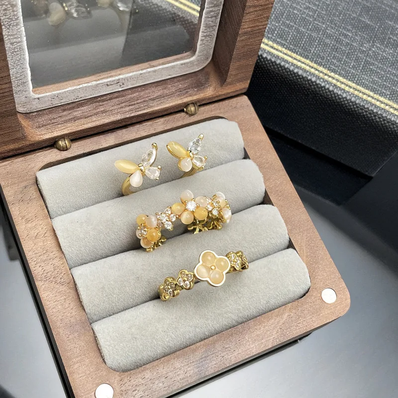 

Butterfly Cat's Eye Open Ring - Unique Design for Global Fashionistas