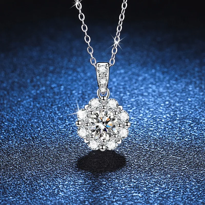 

Роскошное ожерелье из муассанита 1 карат для женщин, подвеска из стерлингового серебра 925 пробы, сверкающее ювелирное изделие, подарок с подарочной коробкой