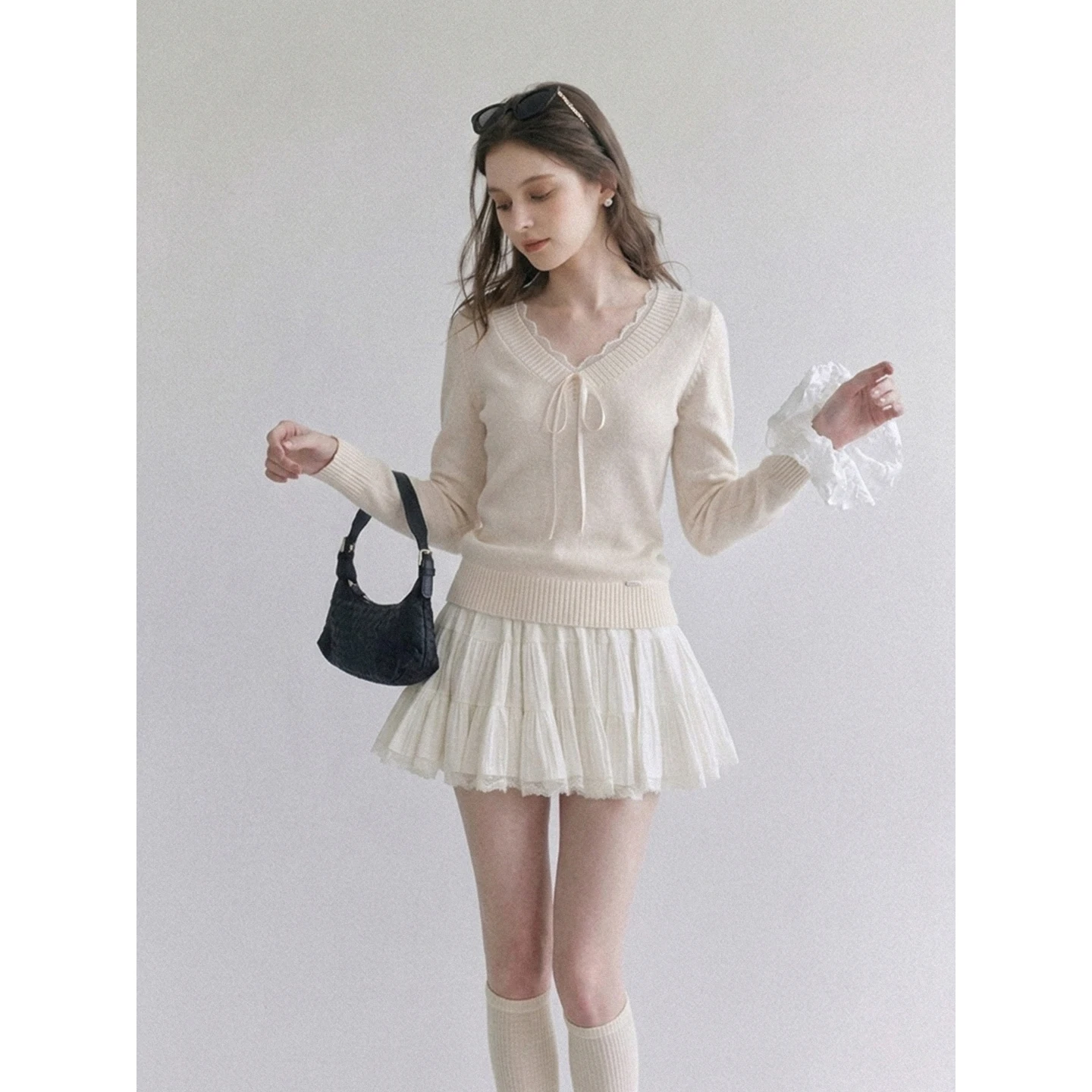 2026 Autumn Women V‑Neck Lace Trim Long Sleeve Knit Sweater Tie Detail Slim Fit Figure‑Flattering Elegant Casual Ladies Tops