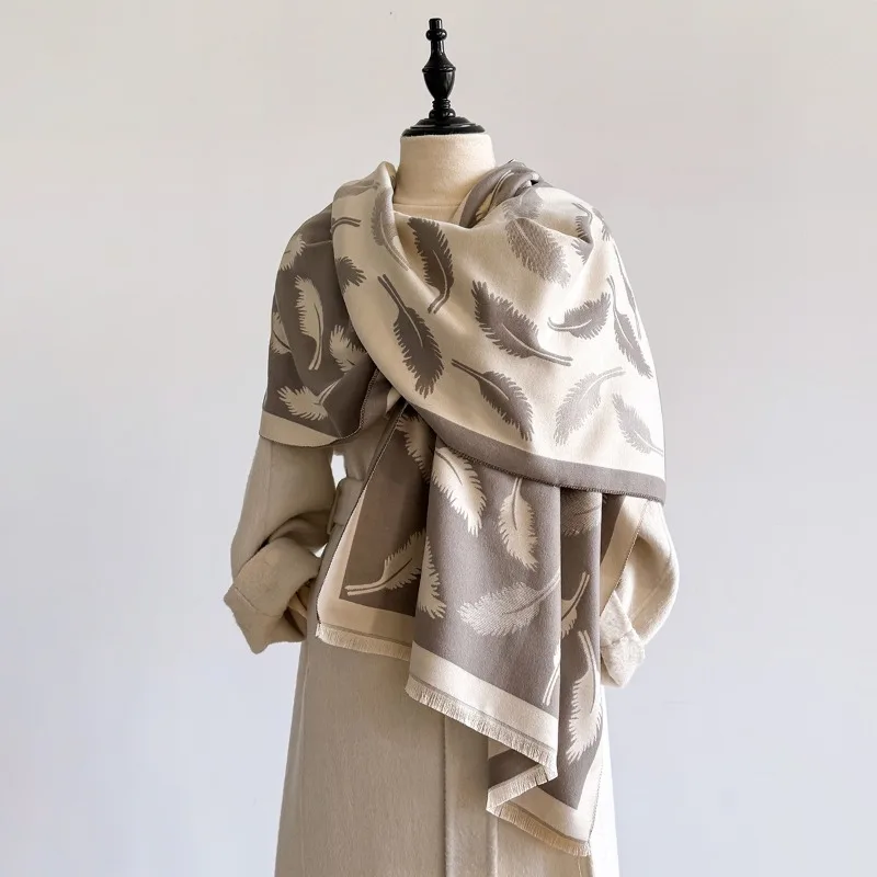 

Women's Korean-style feather scarf, elegant and versatile faux cashmere shawl, new season warm wrap for autumn and winter.