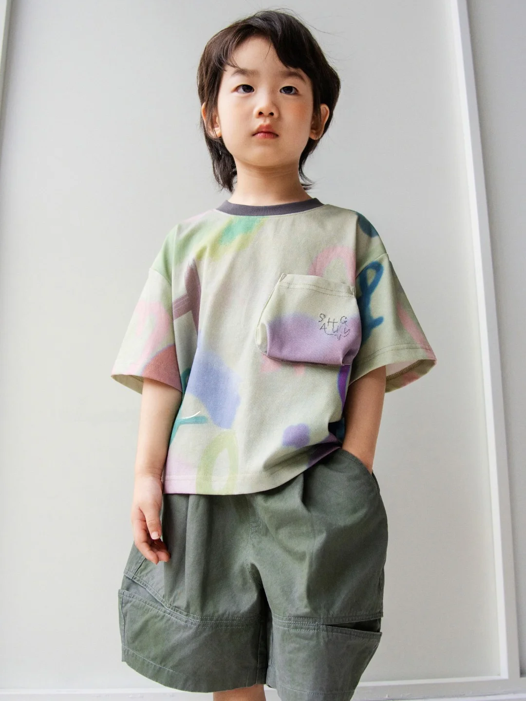 neutral-short-sleeve-t-shirt-and-shorts-set-for-children-cute-printed-loose-fit-summer-wear-suitable-for-boys-and-girls