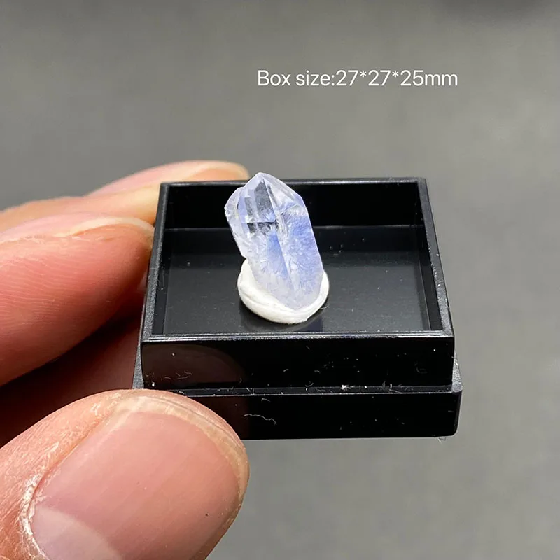 

100% Natural Brazilian dumortierite Crystal Healing Crystal (can be used as a pendant) box size:27*27*25mm