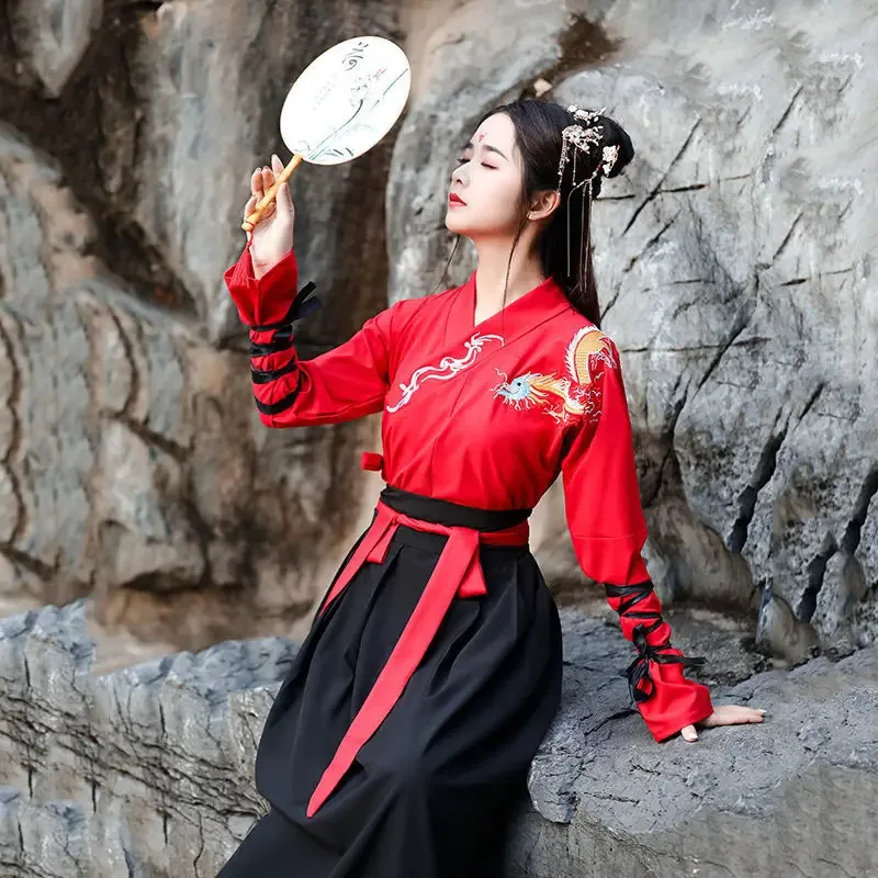 

CyCosplay Древние женские комплекты одежды Hanfu Костюм для боевых искусств Шоу Пара Hanfu Мужской наряд Одежда Кунг-Фу Комплект из 2 предметов Wom