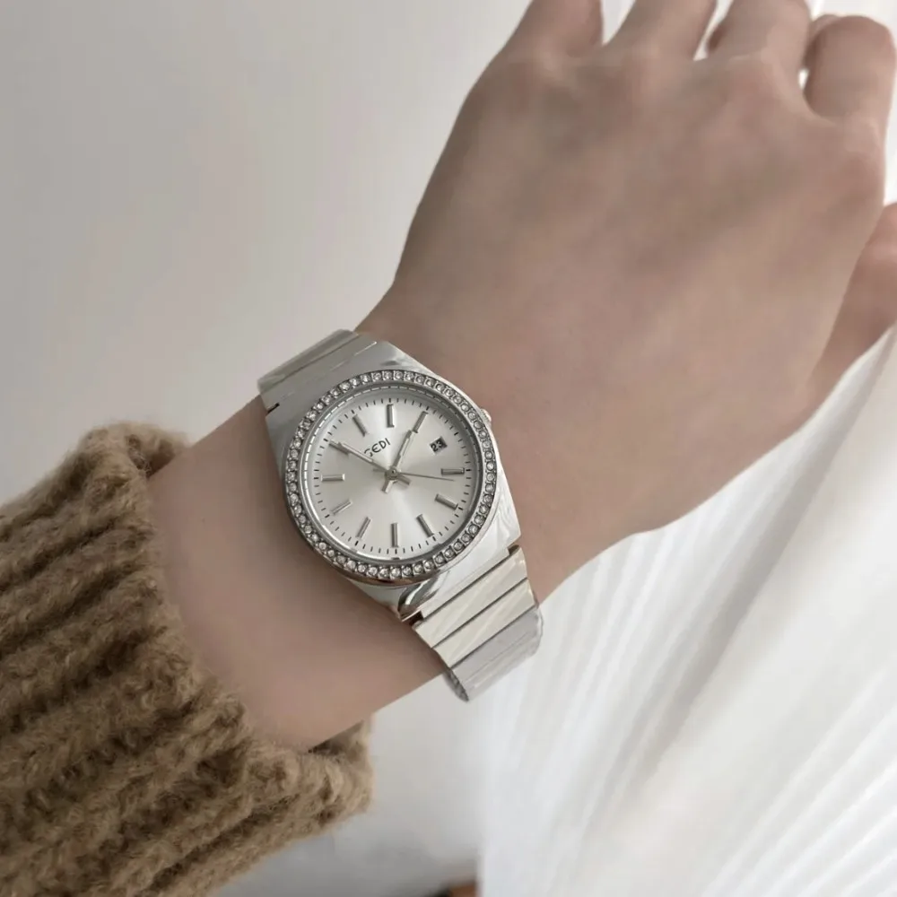 

2025 new luxury watches for women, high-end watches with steel straps, high-end exquisite fashion, elegant ladies watches