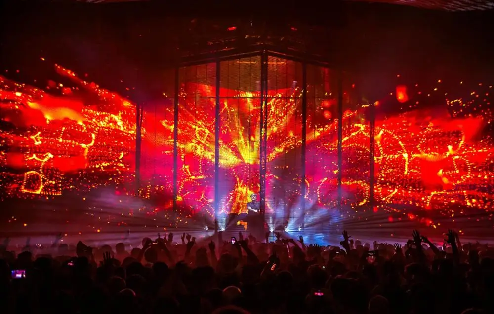 Holoflex 3D Holographic Projection Screen for Live Show High-Tech Interactive Display System Portable Fireproof