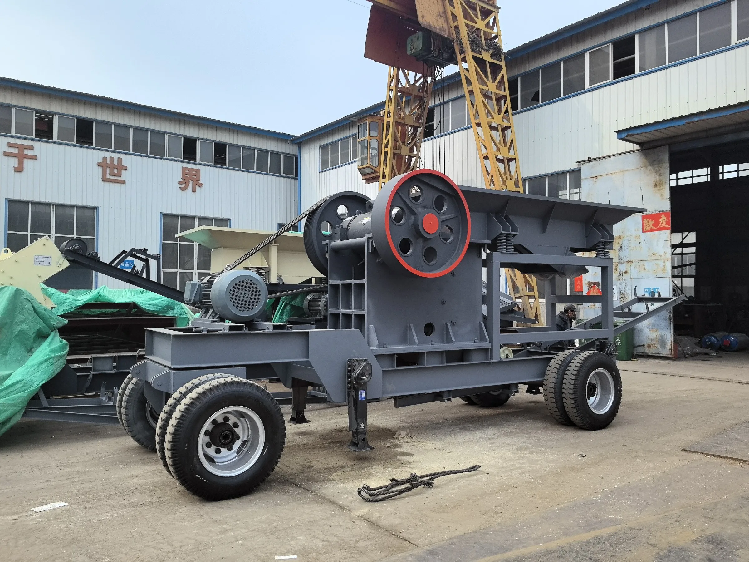 Best Selling Portable Mobile Jaw Crusher PE 400 X 600 With Screen And Feeder Conveyor Includes Core Motor Component