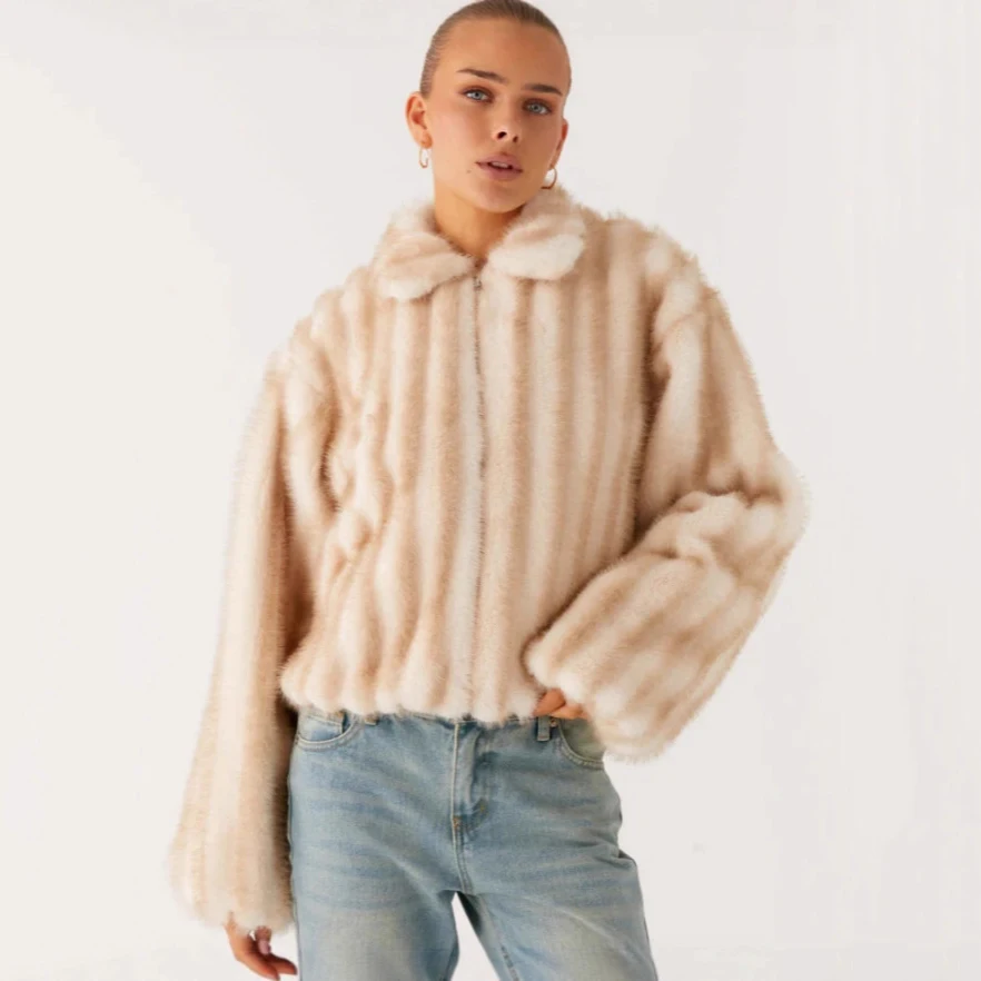 Turn Down Collar Women Faux Fur Jacker New Streetwear Solid Loose Outerwear Winter Warm Clothes Thick Quilted Short Coat Female