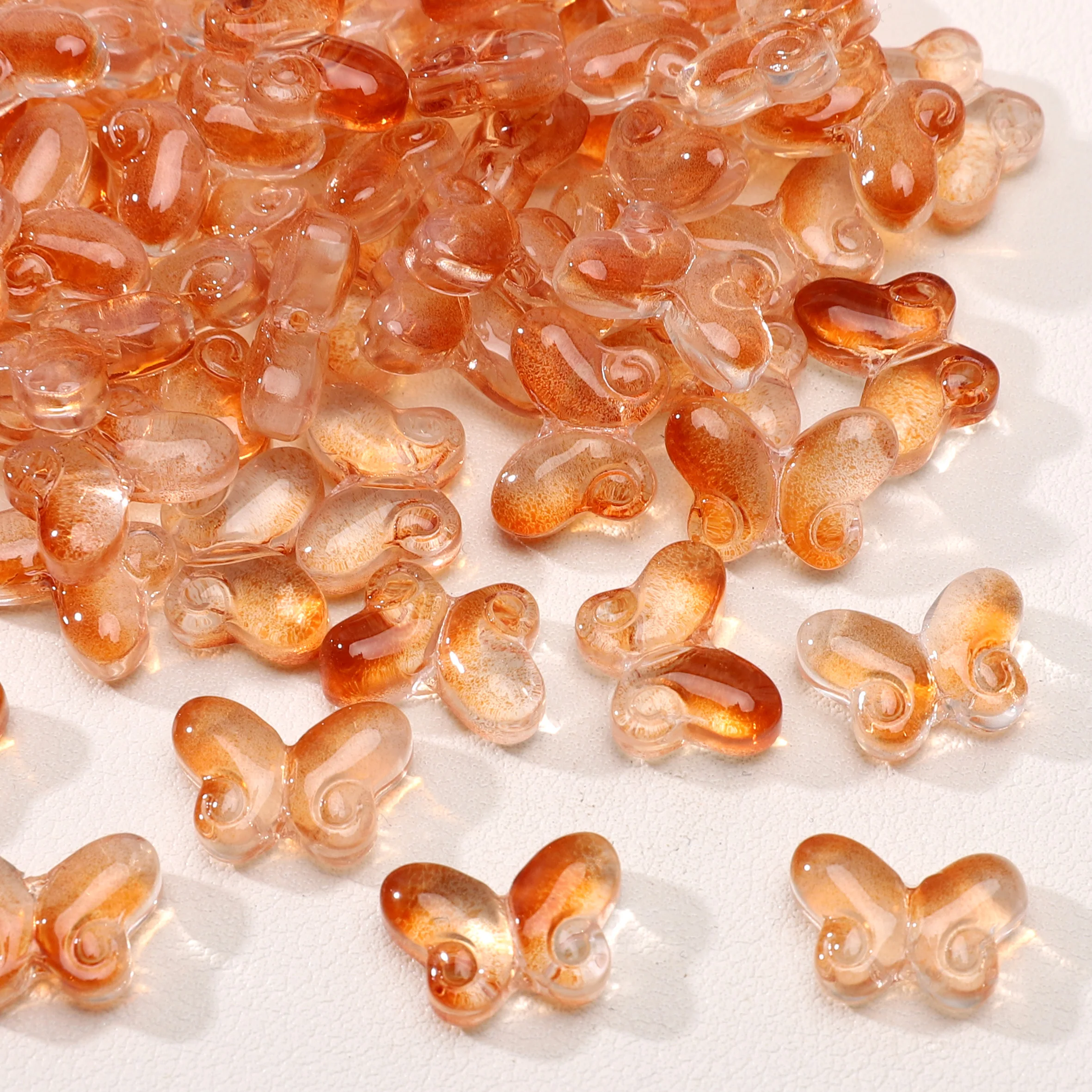 10 Stück/Lot 14x10mm Niedliche Bunte Schmetterlingsförmige Glasperlen Lose Abstandhalterperlen für DIY-Herstellung von Halsketten und Armbändern – Detail 4
