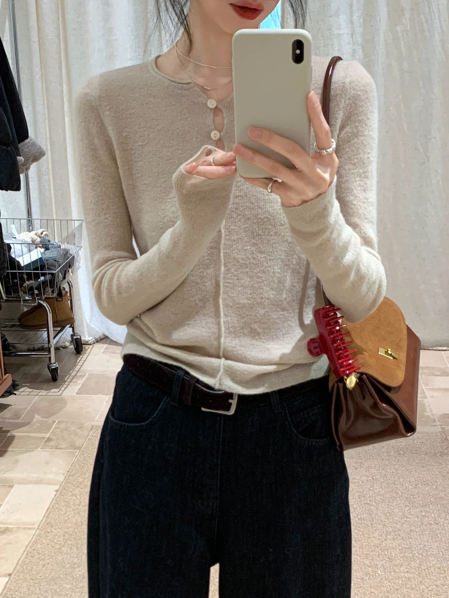 

BRIVIN Women's Long Sve Knitted Sweater Hollow out Camere round Ne Winter Faion Sensation Light Maturi Sle