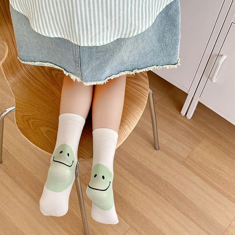 Sock Women Good-looking Heel Dot Glue Big Smiley Print Midtube Summer Thin Ins Design Preppy Sports Mid-tube Comfortable Socks