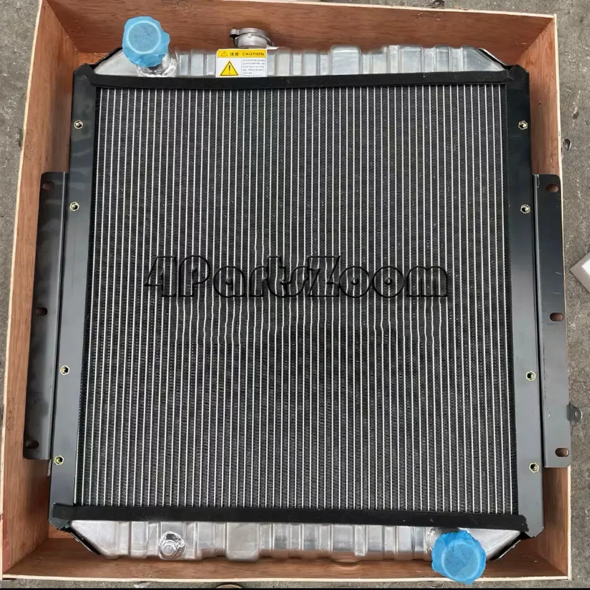 

Радиатор водяного бака для экскаватора KATO HD512-3