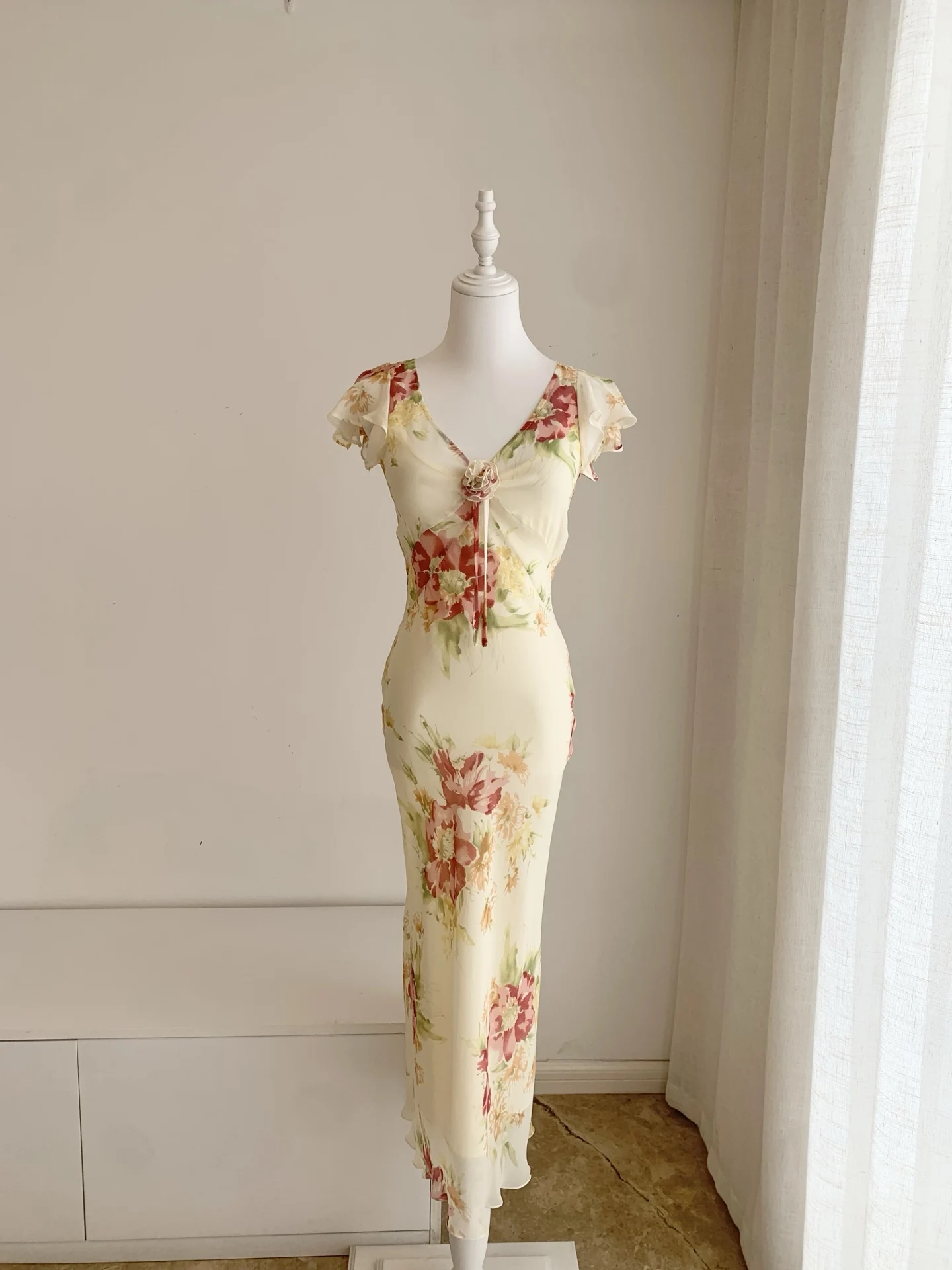 Female 100% Silk Long Dress Floral Printed Short Sleeve V-Neck High Waist Casual Ladies Robe view 3
