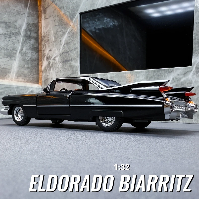 

1:32 Big Rocket Alloy Retro Car Classic Model Sound and Light Toy Advanced Collection Ornament Car Model Gift Toy