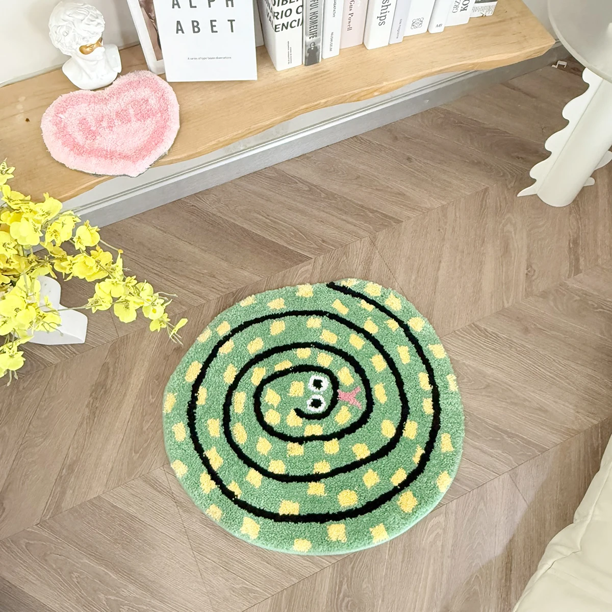 Cute Spiral Snake Tufted Rug Cartoon Green Spot Snake Shaped Fluffy Anti Slip Floor Mat Soft Bedroom Dorm Decor Area Carpet Gift