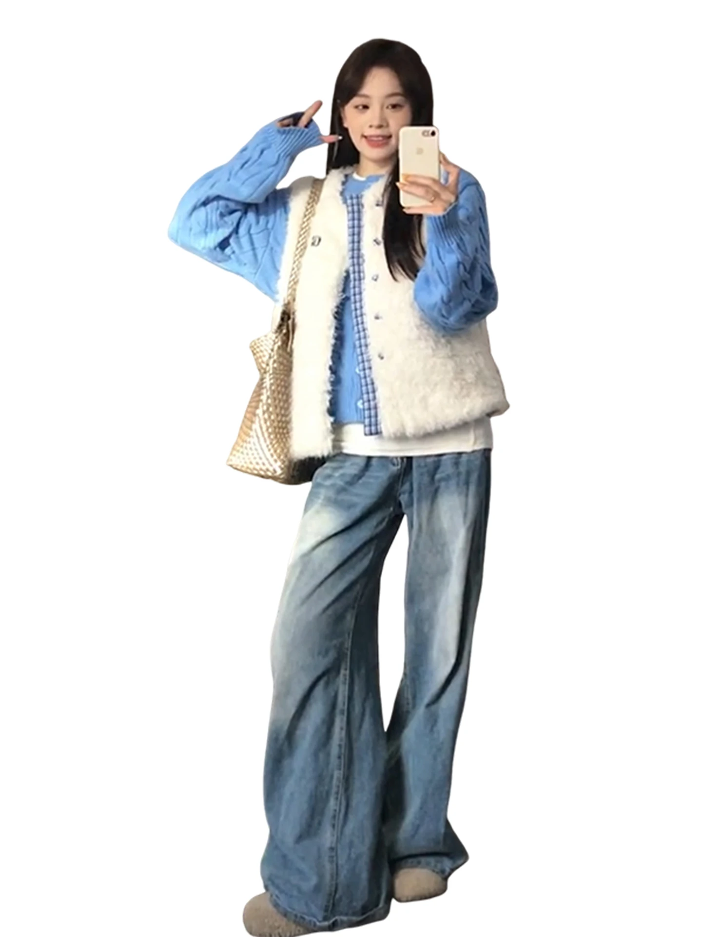 เสื้อกั๊กขนแกะสีขาวสวยงามสไตล์เกาหลีสำหรับผู้หญิง ฤดูหนาว 2026 ใหม่ ดีไซน์ไม่ซ้ำใคร น่ารัก ชุดเสื้อสเวตเตอร์แบบซ้อนทับ ผ้าโพลีเอสเตอร์