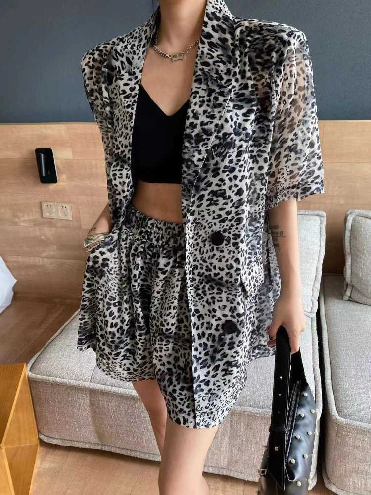 

2024 Plus Size Loose Leopard Print Suit Women's Summer New High Quality Blazer Shirt Top+Shorts Fashion Commuter 2-Piece Set