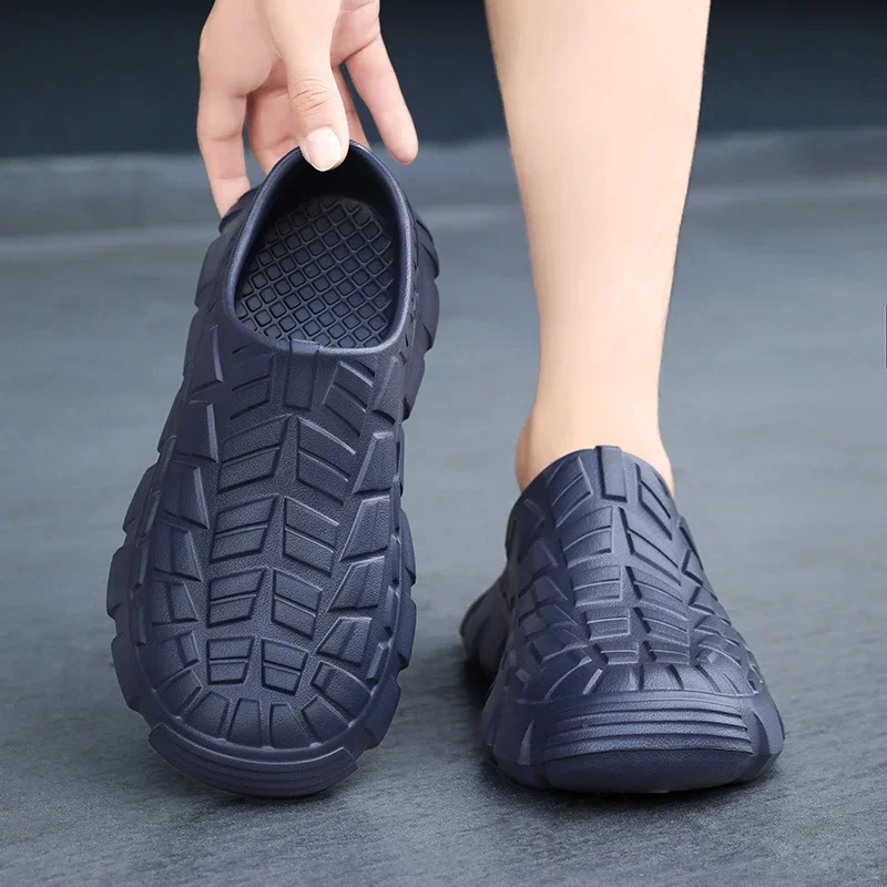 

Coming Men Chef Shoes Anti Slip Work Shoes Lazy Slippers Casual Trendy Slipper One Step Garden Shoe for Beach Zapatillas Male