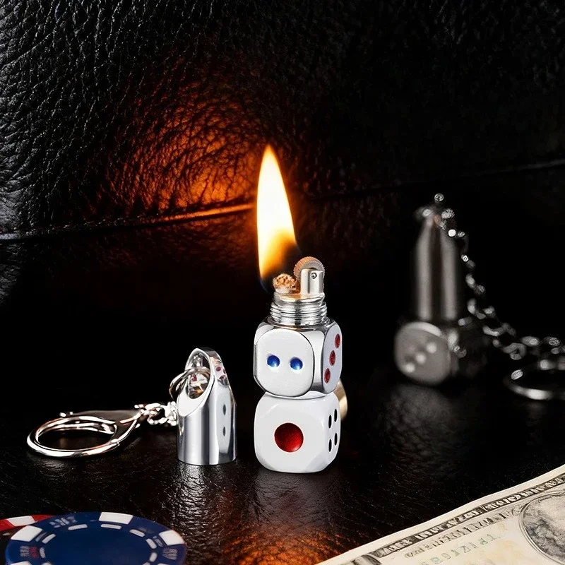 Retro Dice Keychain Inflatable Lighter Metal Grinding Wheel Mini Personalized Portable Outdoor Lighter Men's Small Tool Gift