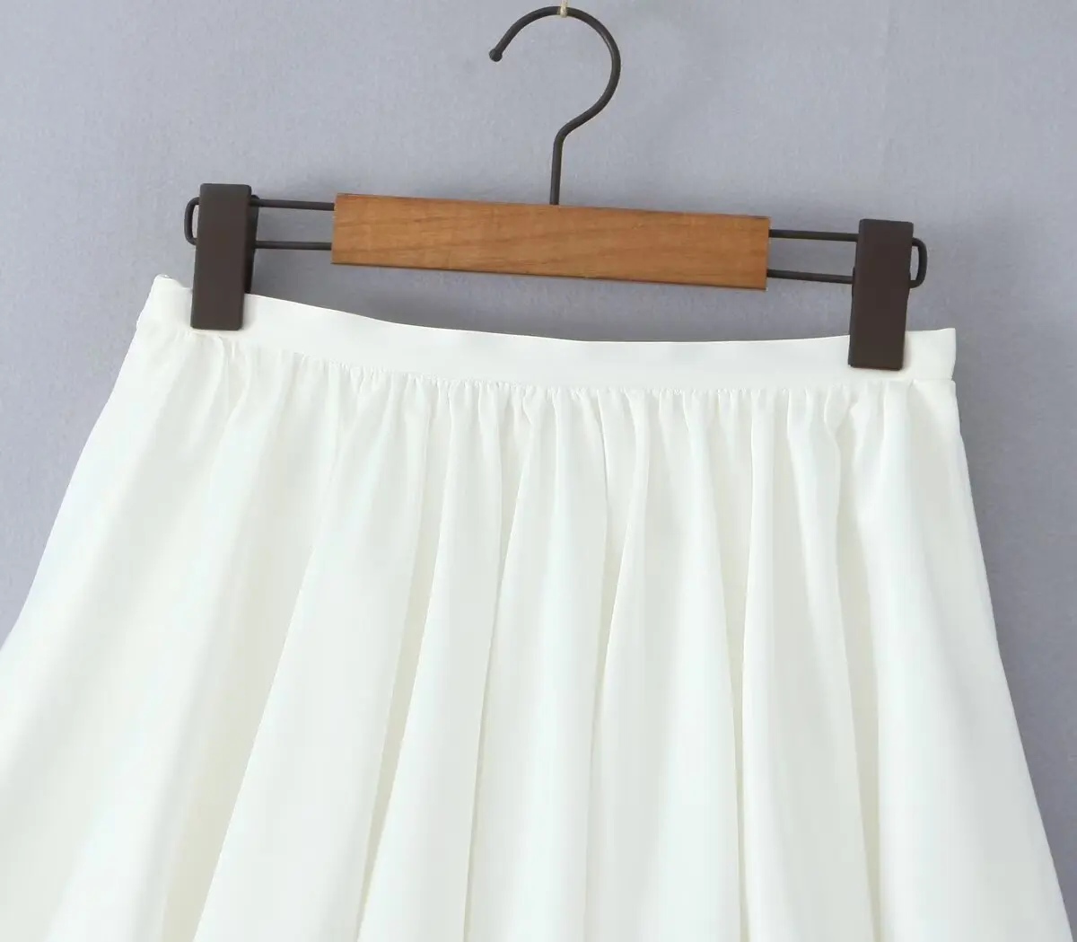 Maxdutti French Fashion Blogger  Floral Bud Pleated Skirt Women Vintage Satin A-line Mini Skirts Womens