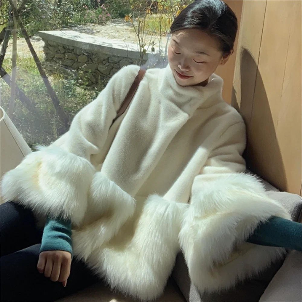 

New coat female short fox fur coat thickened autumn and winter