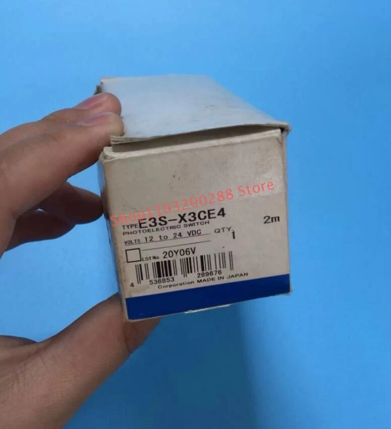 

1PCS Original Brand E3SX3CE4 E3S-X3CE4 In Box Fast Shipping New E3S X3CE4 Photoelectric Fiber Optic Sensor