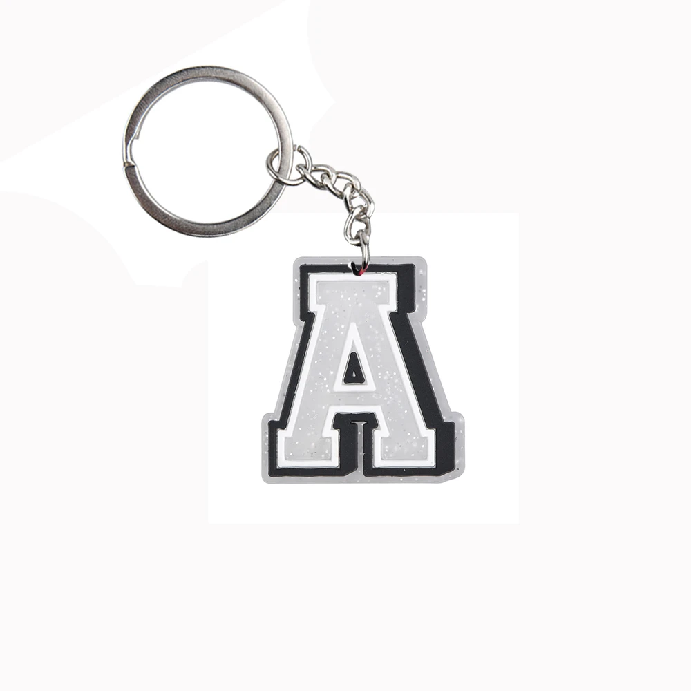 Bling Silver Alphabet Porte-clés Dessin Animé Lettre A-Z Porte-clés Enfants Étudiants Cartable Portefeuille Accessoires Anniversaire DIY Cadeaux 1Pc