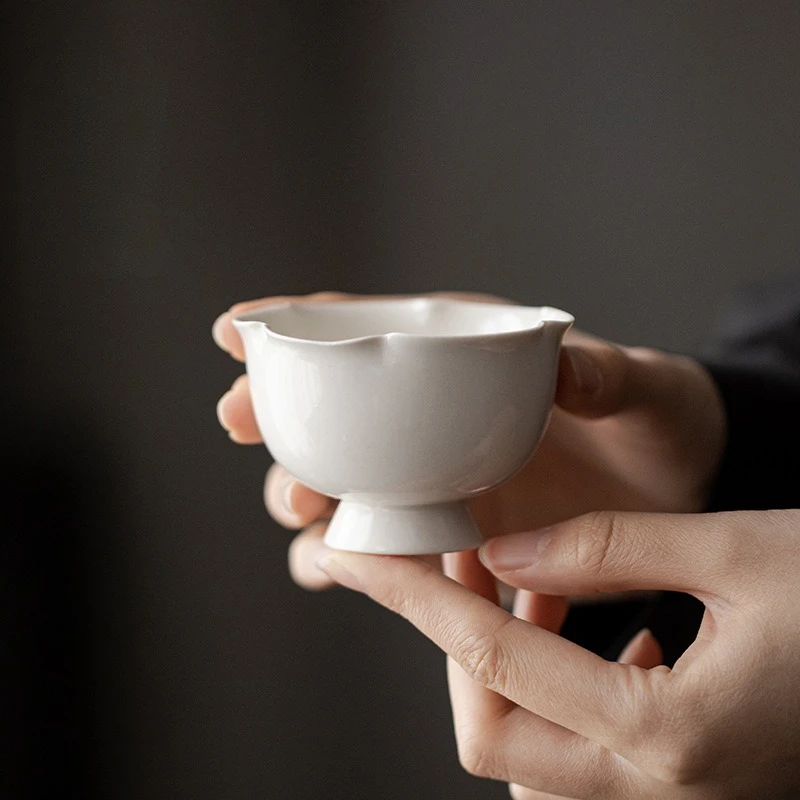

Exquisite Handcrafted Flower-shaped Ceramic Master Cups, Household Wood Ash Glaze Tea Cups, Gongfu Tea Sets Drinking Accessories