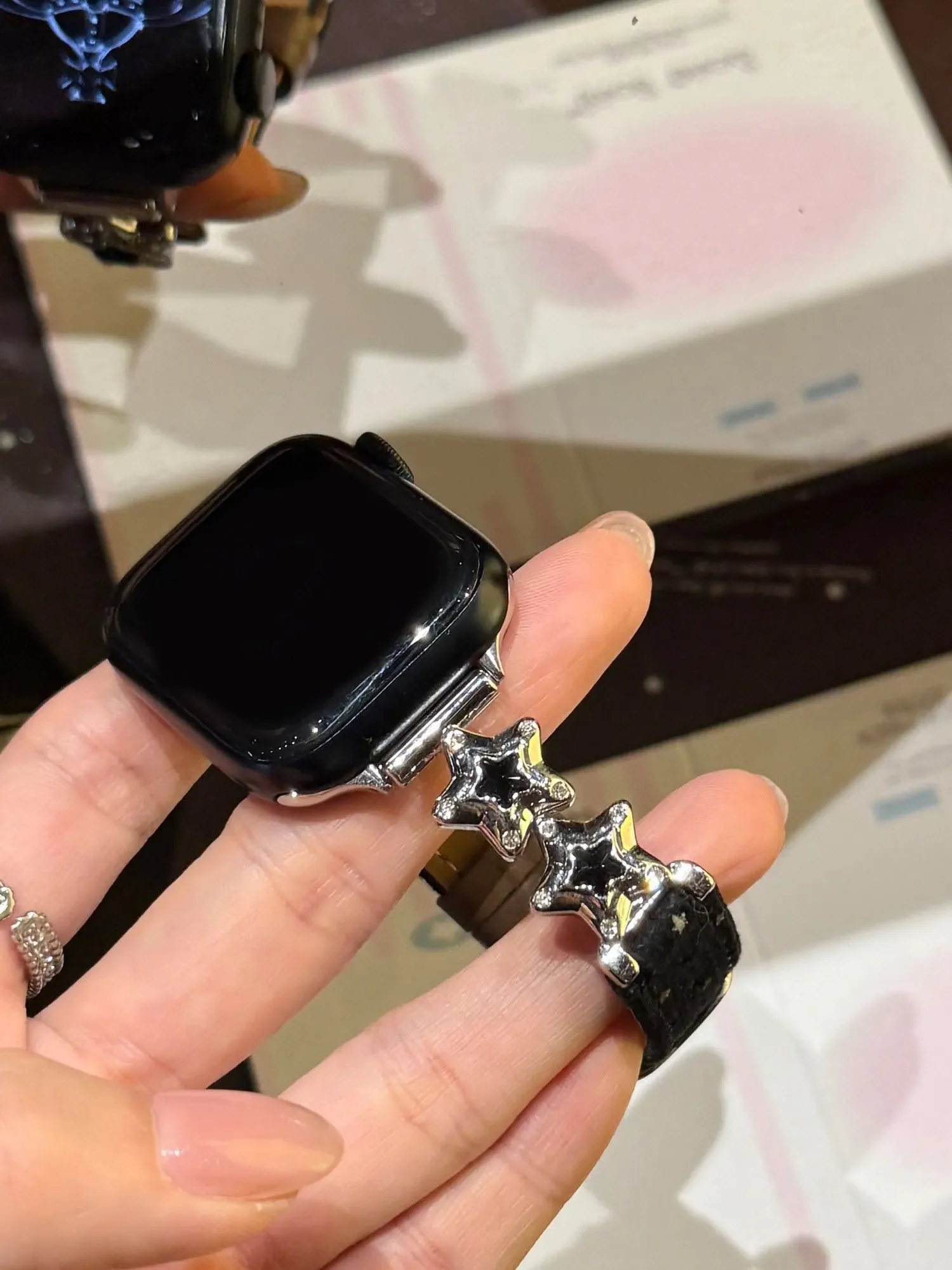 Excellent shaped metal patchwork leather strapfor Apple Watch Band Women Series S11/10/8/7 40mm 41mm 42mm 44mm 45mm 46mm starp