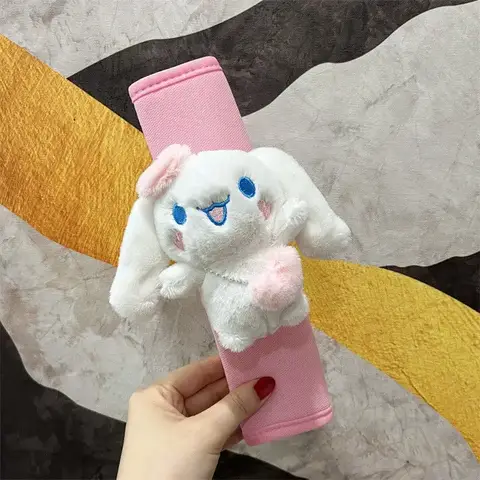 स्टिच एंजेल पुरुषों और महिलाओं के लिए कार सीट बेल्ट प्यारा कवाई व्यक्तिगत क्रिएटिव कार्टून गुड़िया आलीशान कार सजावटी कंधे कवर 10 best sales डेको सिलाई - №6