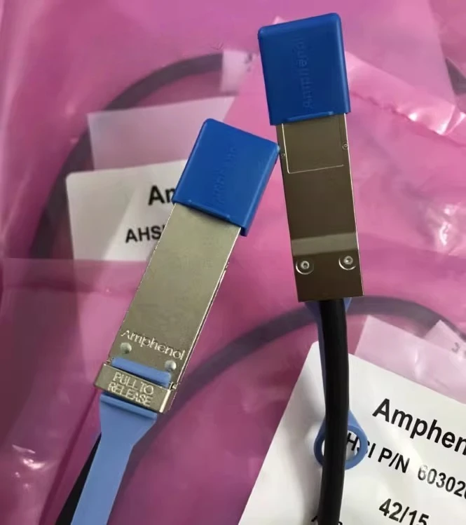 

New For Amphenol QSFP + 40G-DAC-0.5M IB cable Copper cable 50CM